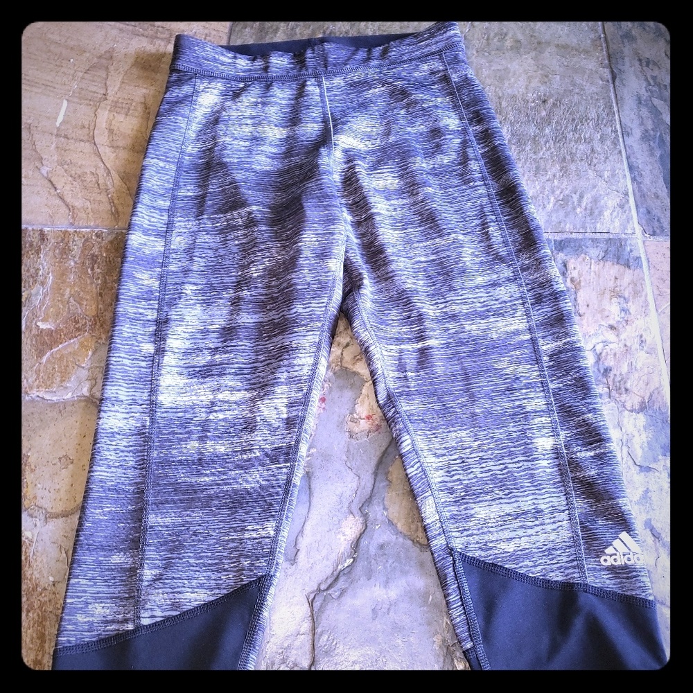 Adidas techfit capri leggings size small